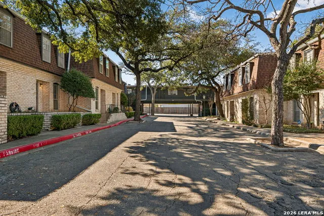 1045 Shook Avenue #145H Olmos Park, TX 78212